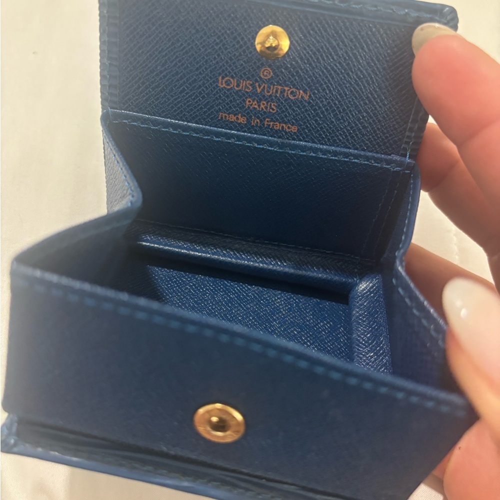 Louis Vuitton Epi Coin Pouch - Picture 2 of 6